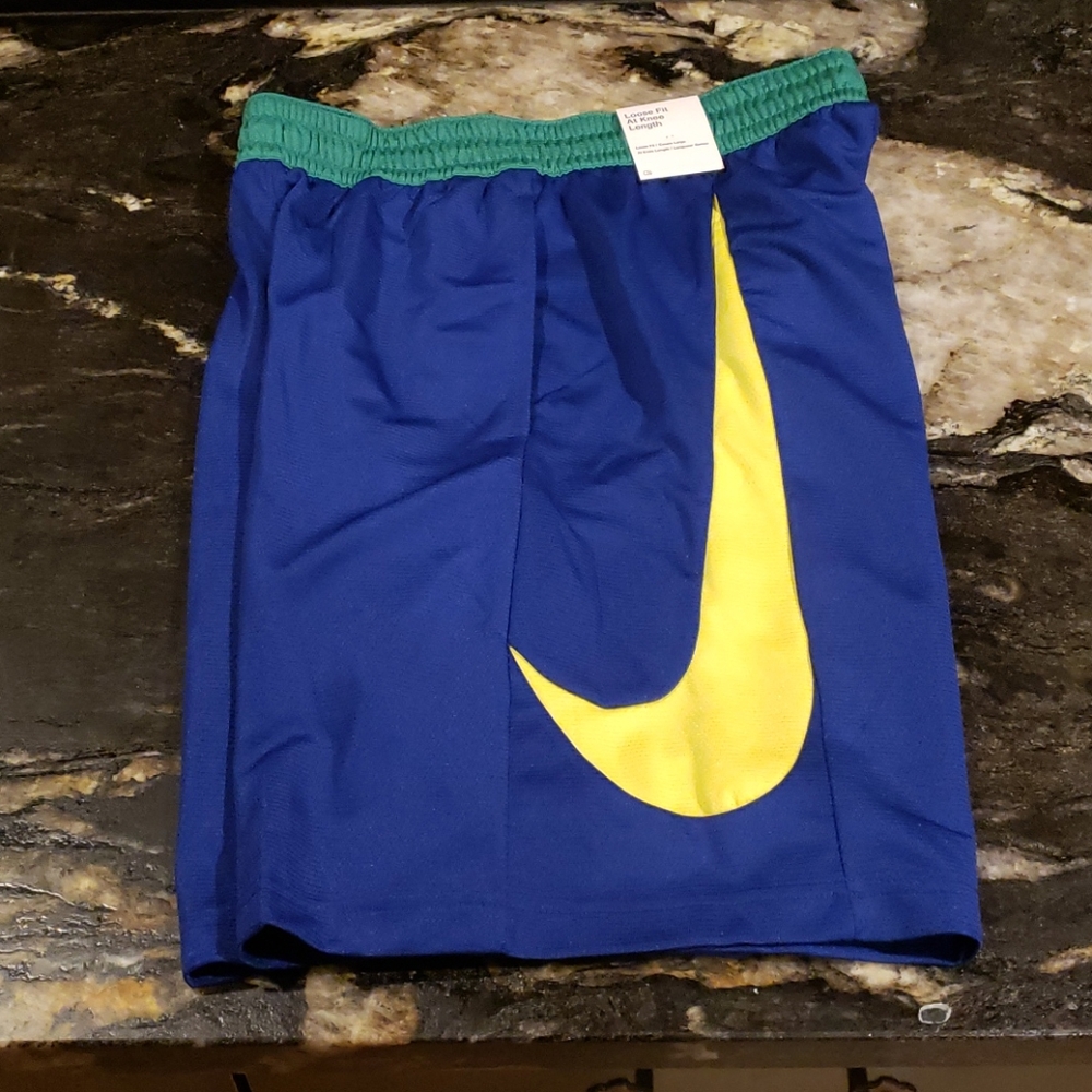 NWT basketball shorts